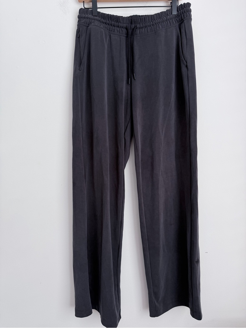 Athleta Seasoft Wide Leg Pant grey M